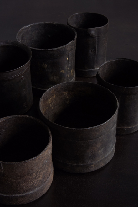iron measure cups a~f