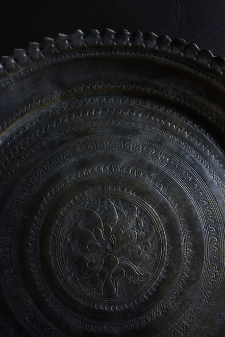 brass plate flower
